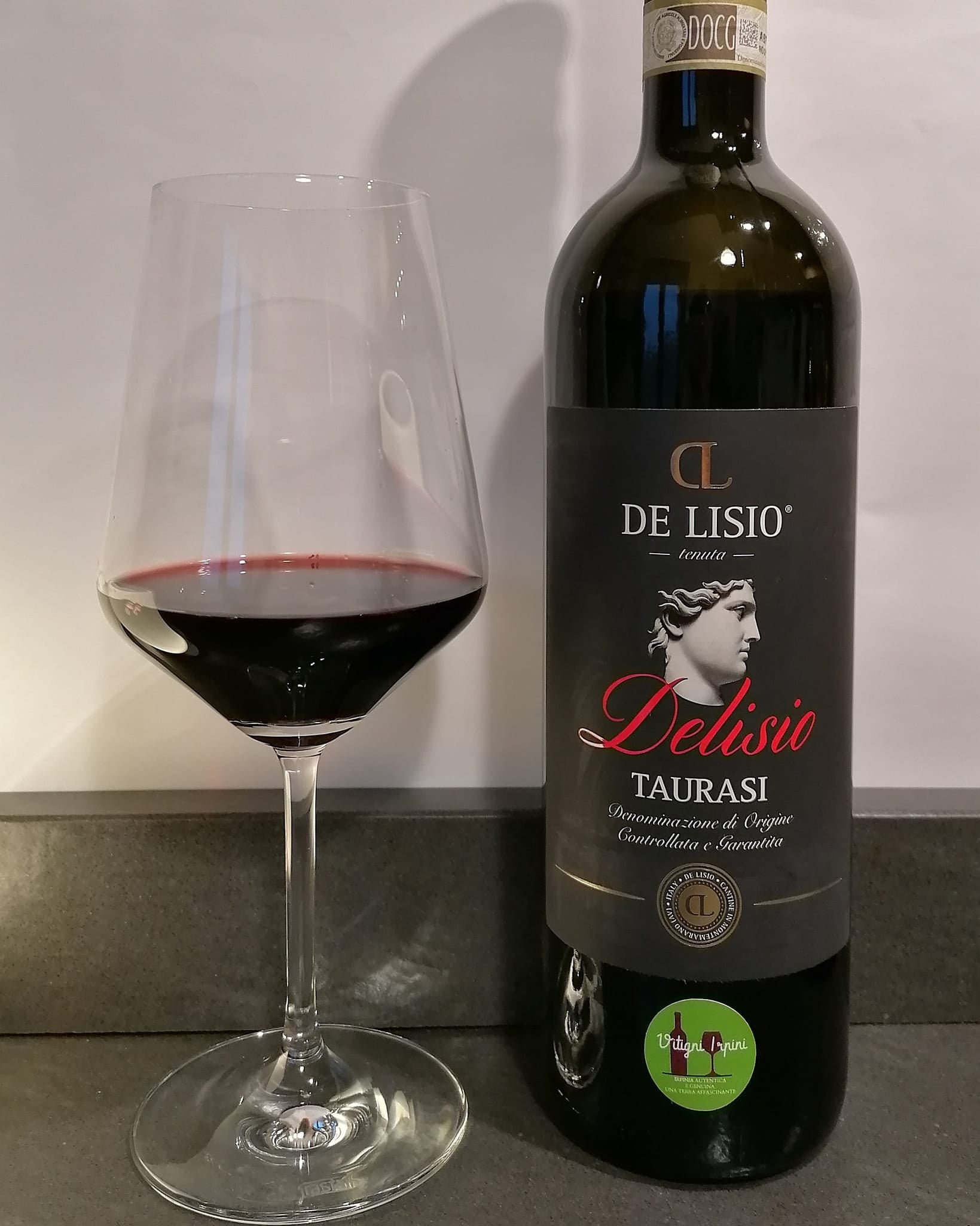 Taurasi "DeLisio" D.O.C.G - Azienda: Tenuta De Lisio - Vitigni Irpini